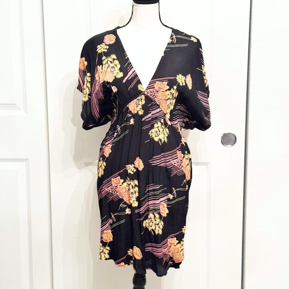LUX Black Floral V Neck Dolman Sleeve Empire Waist Pullover Mini Dress, Size XS